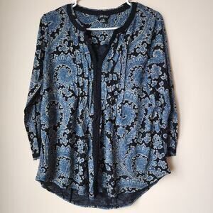 Lucky Brand V-neck Shirt Womens Size Medium Blue Black Paisley 3/4 Sleeve Top
